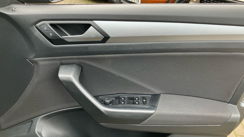 Volkswagen T-Roc 1.5 TSI Life 5dr DSG Petrol Hatchback